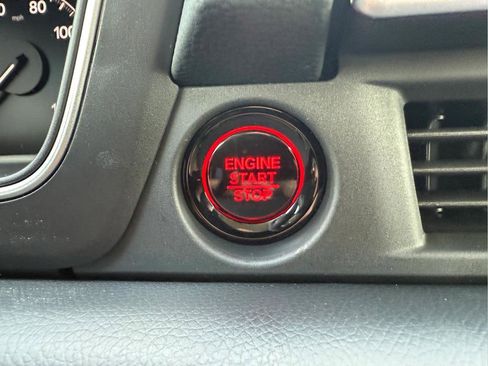 New 2025 Honda Pilot Touring image 23