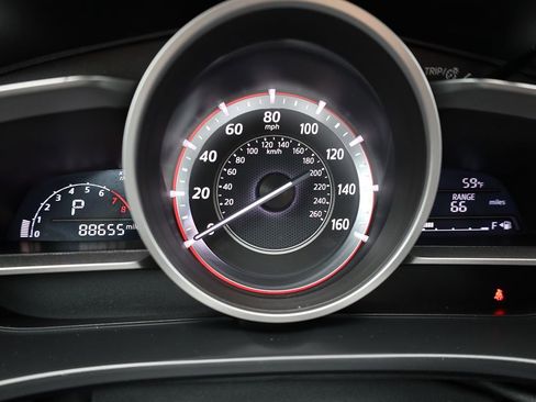 Used 2016 MAZDA MAZDA3 i Grand Touring image 25