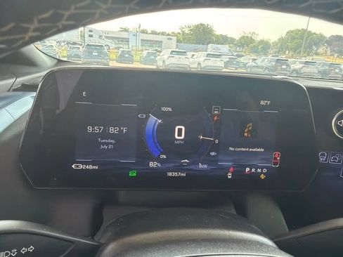Used 2024 Chevrolet Equinox EV LT AWD/4WD image 13