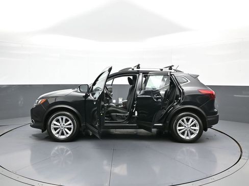Used 2017 Nissan Rogue Sport S w/ S Appearance Package FWD image 41