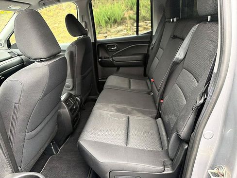 Used 2019 Honda Ridgeline Sport image 12