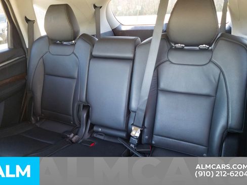Used 2020 Acura MDX SH-AWD image 17