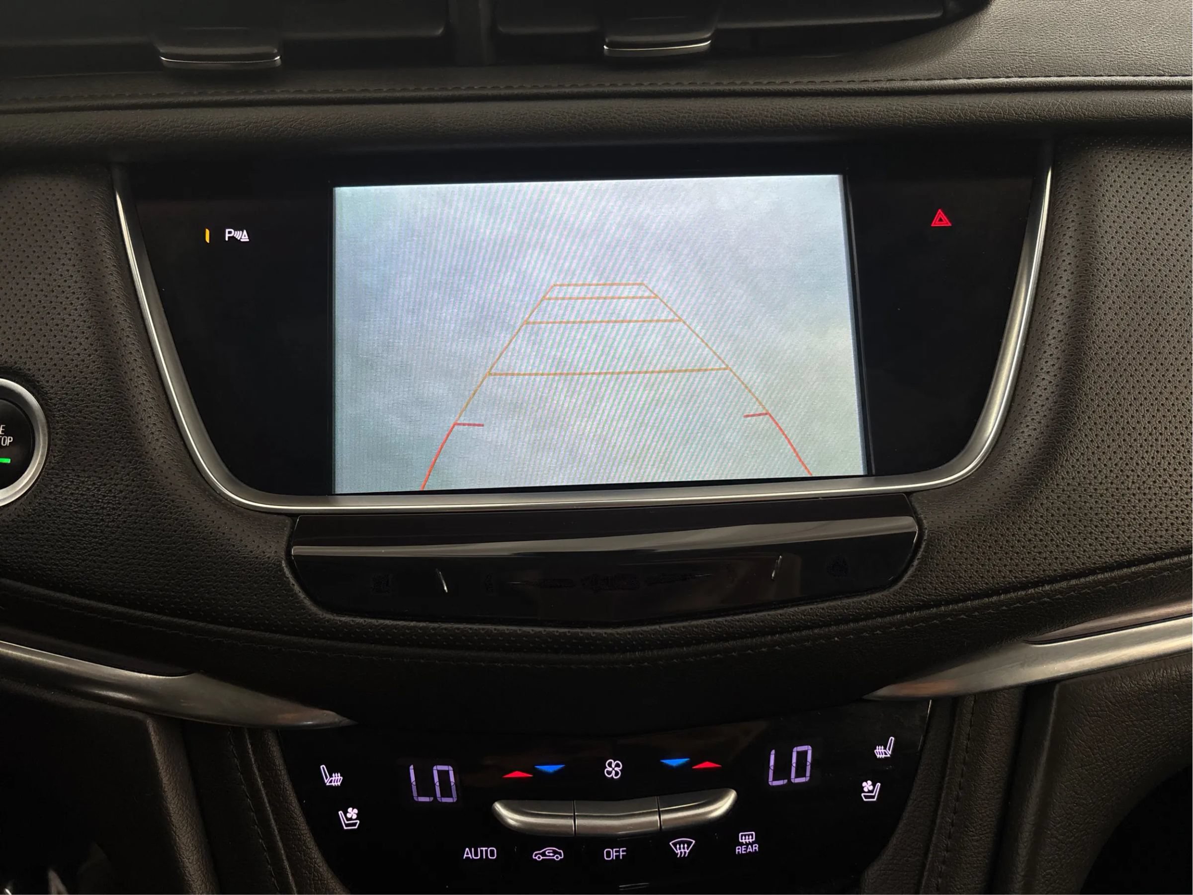 Used 2018 Cadillac XT5 Premium Luxury AWD/4WD image 36