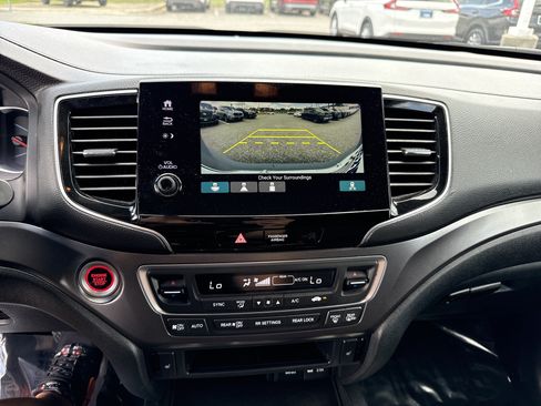 Used 2022 Honda Pilot Sport image 25