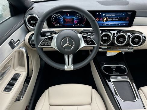 New 2025 Mercedes-Benz CLA 250 image 15