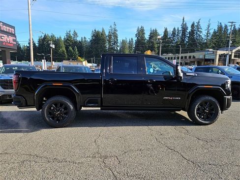 New 2026 GMC Sierra 2500 AT4 image 3