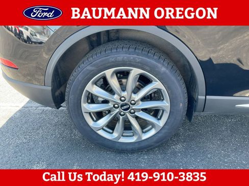 Used 2022 Lincoln Corsair AWD w/ Premium Package image 27