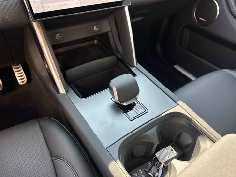 New 2025 Land Rover Discovery Sport Dynamic SE AWD/4WD image 17