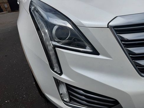 Used 2017 Cadillac XT5 FWD image 6