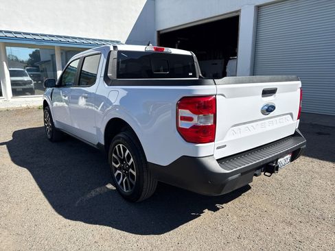 Certified 2024 Ford Maverick Lariat image 3