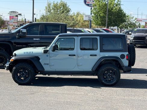 Used 2023 Jeep Wrangler Unlimited AWD/4WD image 2