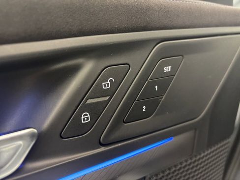 Certified 2025 BMW X2 xDrive28i w/ M Sport Package image 22