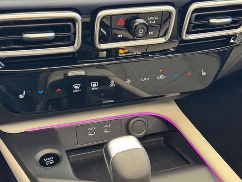 New 2026 Nissan Sentra SL w/ Floor Mat Package image 21