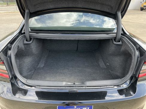 Used 2022 Dodge Charger SXT AWD/4WD image 39