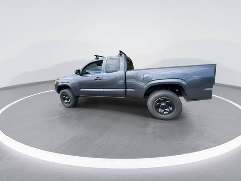 Used 2021 Toyota Tacoma SR AWD/4WD image 5