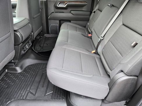 Used 2024 GMC Sierra 1500 Elevation image 11