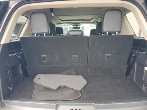 Certified 2023 Ford Expedition XLT RWD image 8
