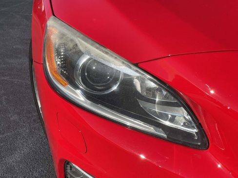 Used 2015 Volvo S60 T6 R-Design image 3