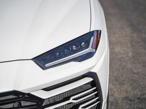 Used 2021 Lamborghini Urus image 15