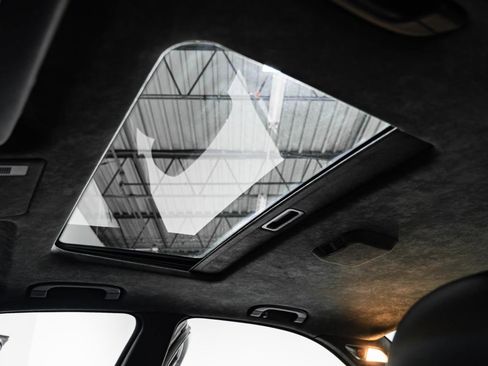 Used 2003 BMW M5 image 23