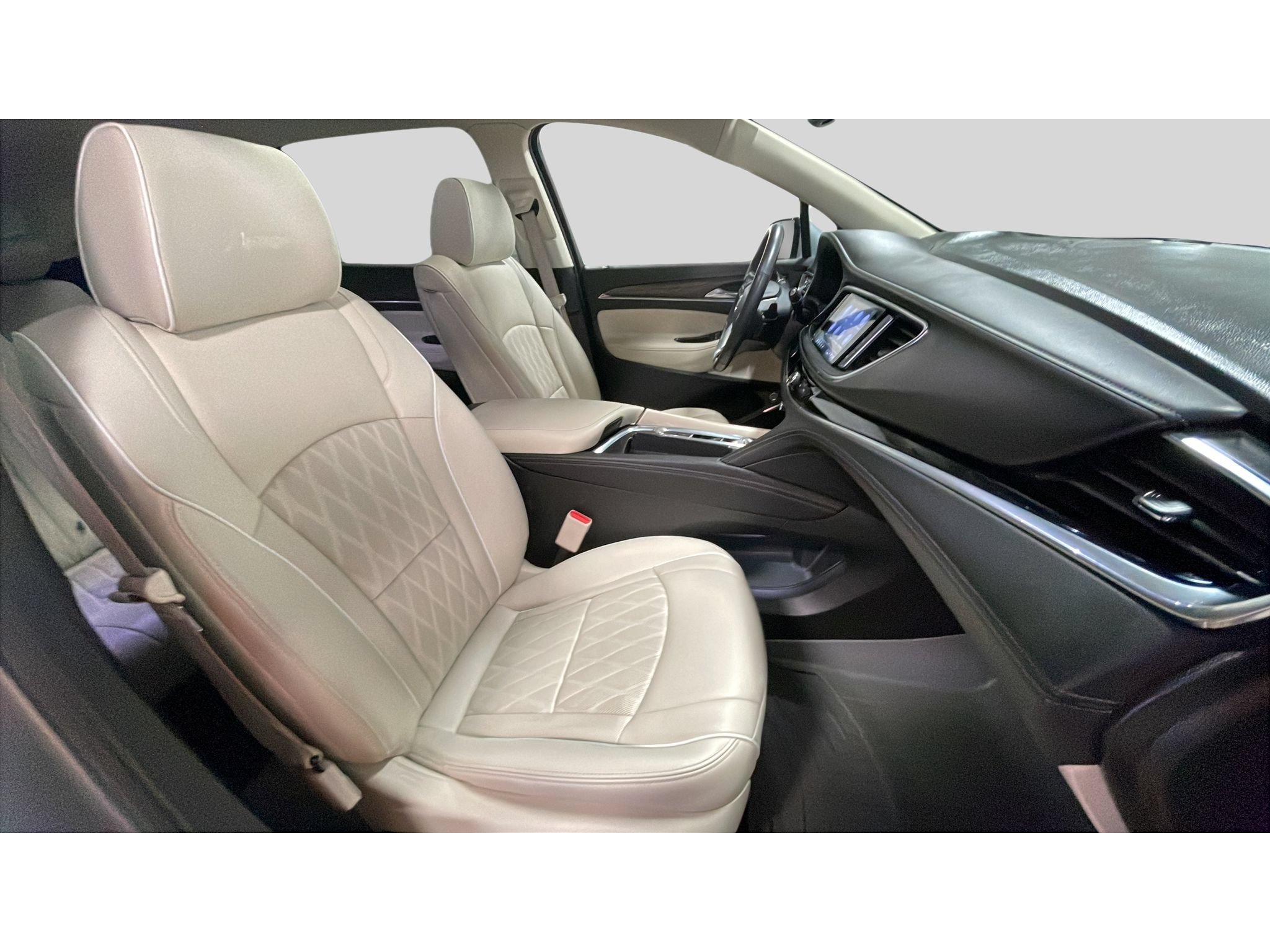 Used 2023 Buick Enclave Avenir w/ Avenir Technology Package AWD/4WD image 18
