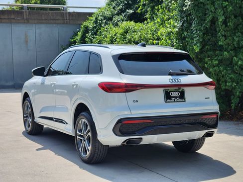 Certified 2026 Audi Q5 2.0T AWD/4WD image 8