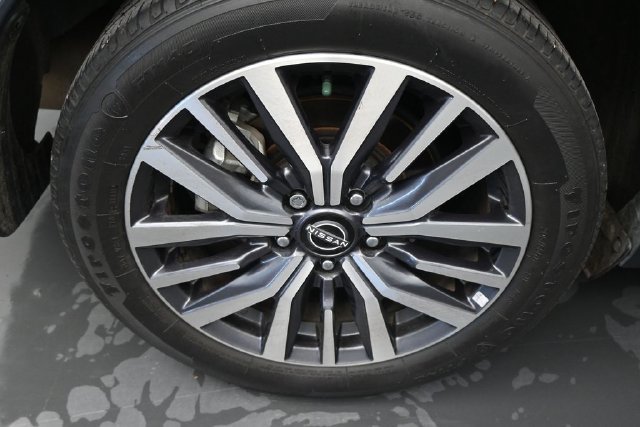 Used 2023 Nissan Kicks SV FWD image 13