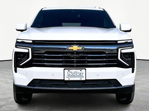 Used 2025 Chevrolet Tahoe LT image 3