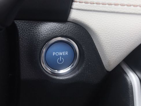 Certified 2021 Toyota RAV4 XLE w/ Convenience Package AWD/4WD image 12