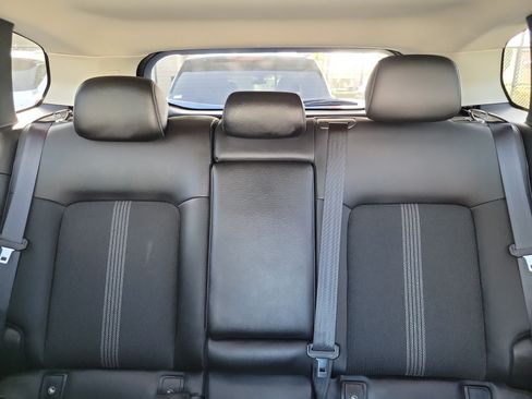 Used 2024 MAZDA CX-50 AWD 2.5 S w/ Premium Package image 16