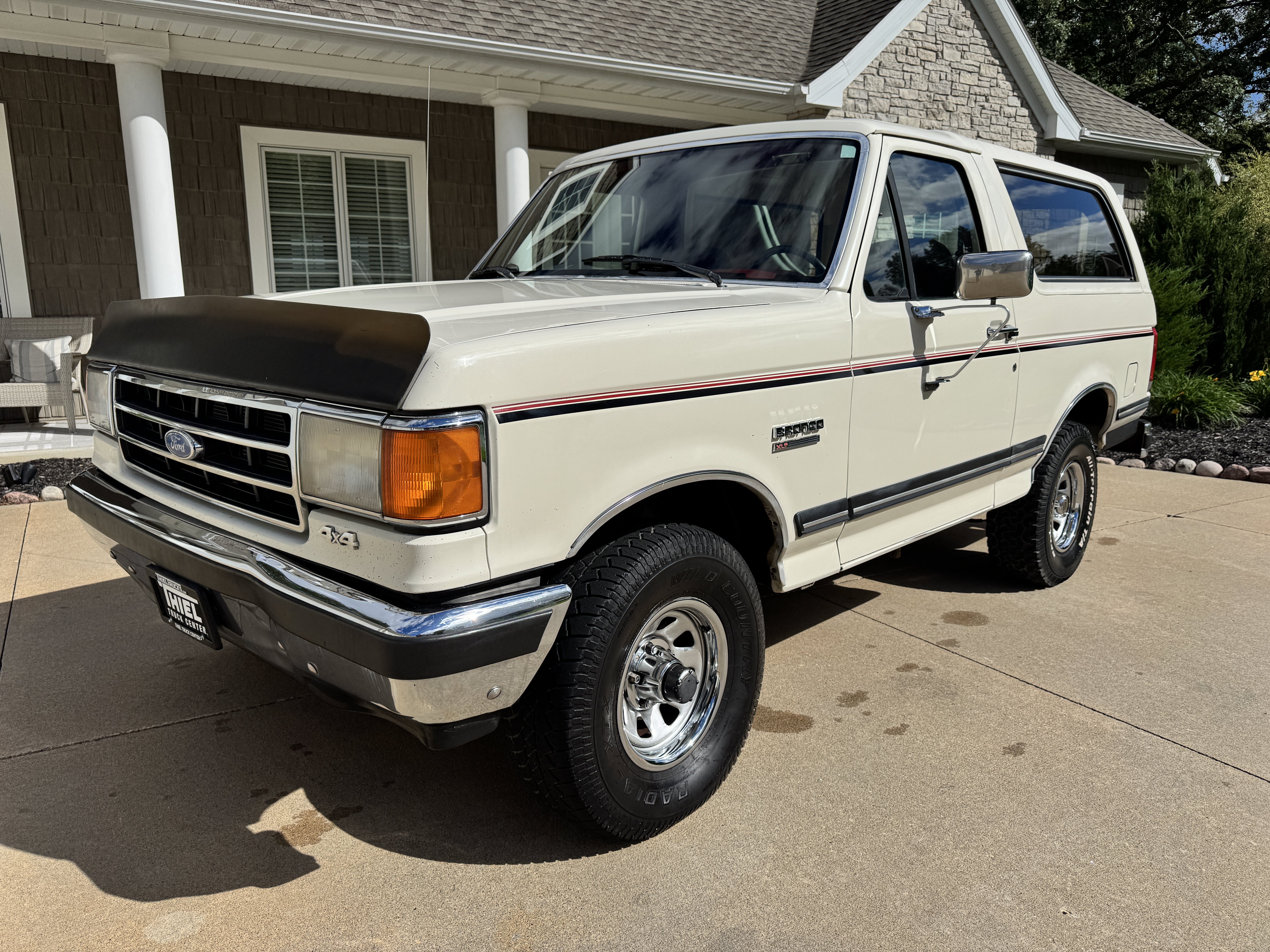 Used 1990 Ford Bronco AWD/4WD image 1
