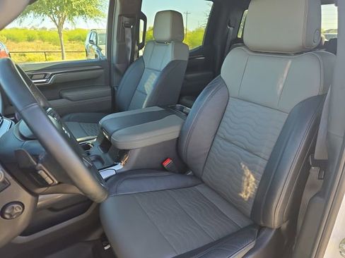 Used 2024 Chevrolet Silverado 1500 ZR2 w/ Technology Package image 14