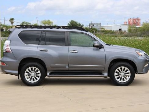 Used 2015 Lexus GX 460 w/ Premium Package AWD/4WD image 4