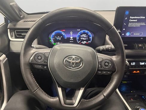 Used 2023 Toyota RAV4 XSE AWD/4WD image 18