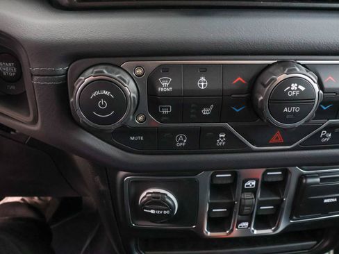 New 2026 Jeep Wrangler Unlimited Sahara AWD/4WD image 22