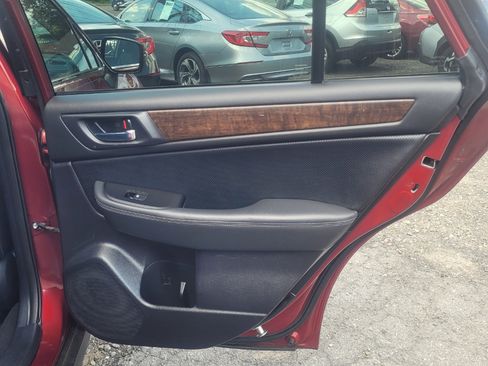 Used 2017 Subaru Outback 2.5i Limited image 29