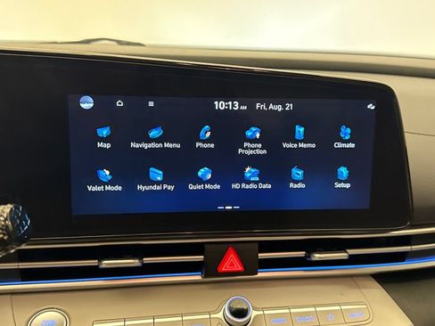 Used 2026 Hyundai Elantra Limited FWD image 24