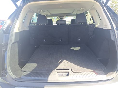 Certified 2023 Nissan Rogue SV w/ SV Premium Package image 12