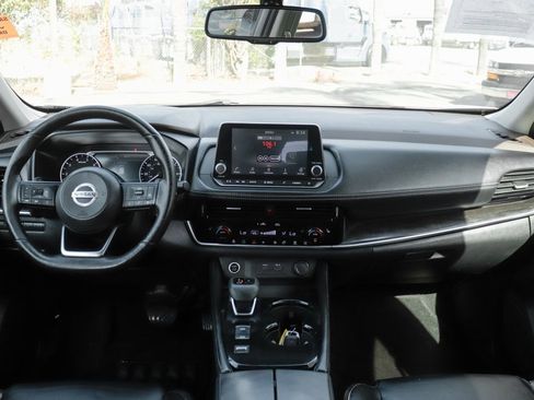 Used 2021 Nissan Rogue SL image 28