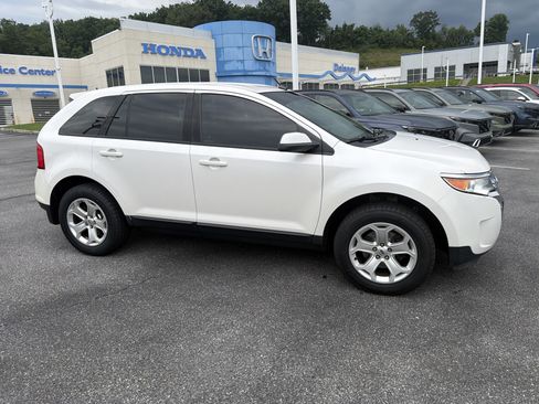 Used 2013 Ford Edge SEL AWD/4WD image 4