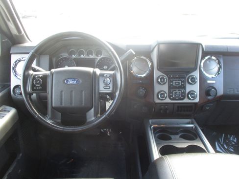 Used 2016 Ford F250 Lariat w/ Lariat Interior Package AWD/4WD image 19