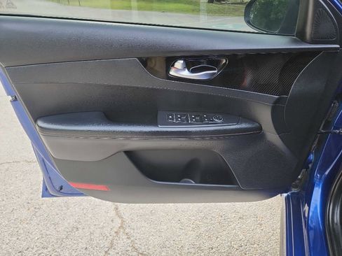 Used 2021 Kia Forte GT w/ GT2 Package FWD image 9