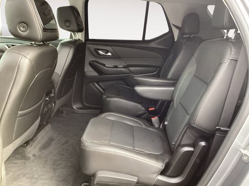Used 2020 Chevrolet Traverse Premier FWD image 29