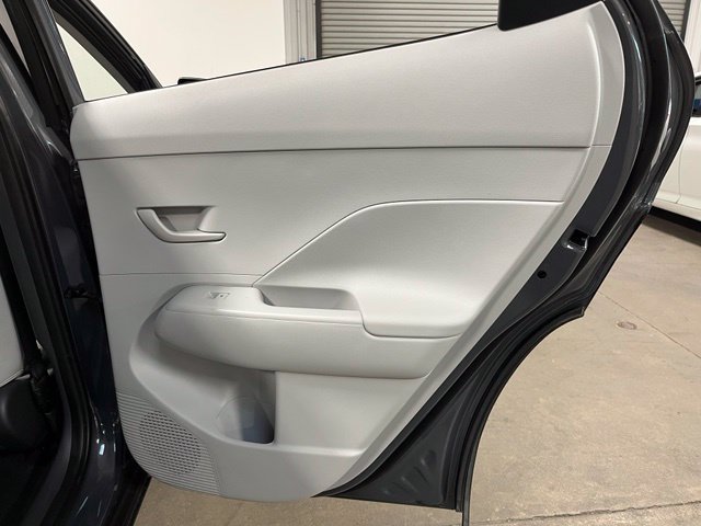 Used 2025 Hyundai Kona SEL AWD/4WD image 15