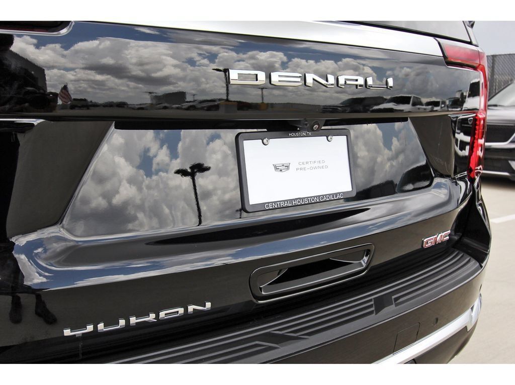Used 2026 GMC Yukon XL Denali w/ Sun & Power Step Package AWD/4WD image 31