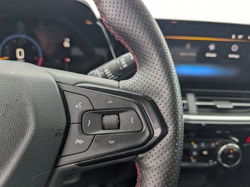 Used 2024 Chevrolet Trax RS w/ Driver Confidence Package image 13