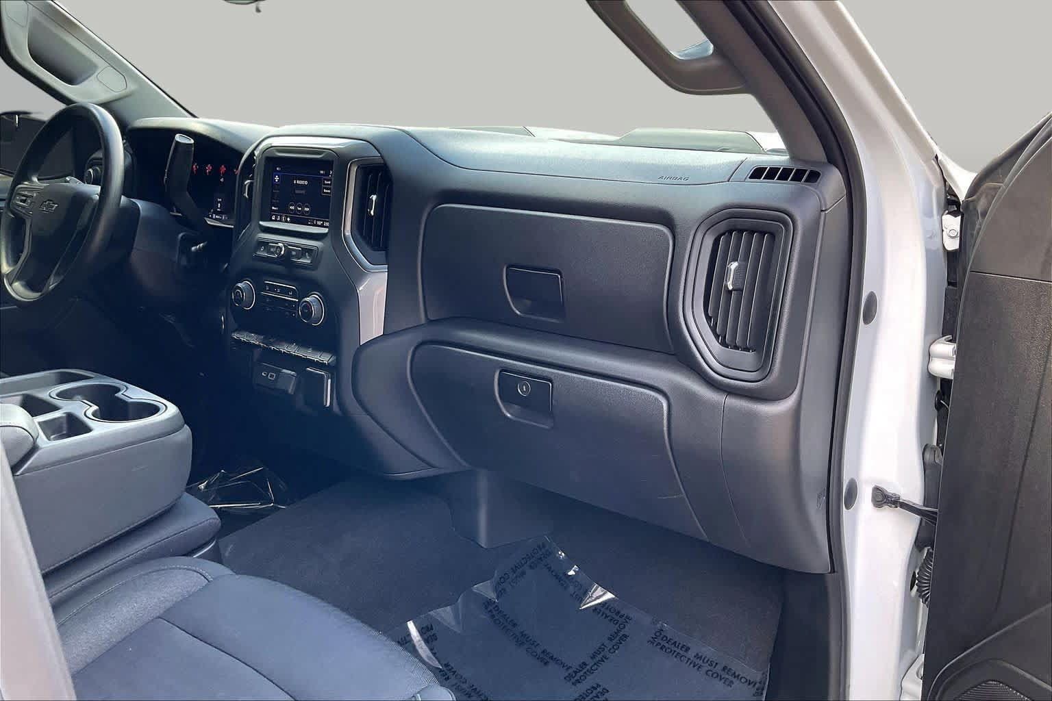 Used 2022 Chevrolet Silverado 1500 Custom Trail Boss AWD/4WD image 16