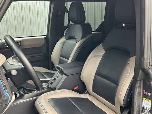 Used 2024 Ford Bronco Wildtrak image 31