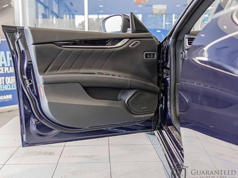 Used 2021 Maserati Ghibli S GranLusso image 36