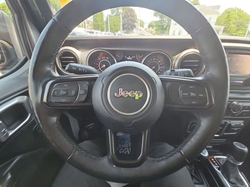 Used 2019 Jeep Wrangler Unlimited Sport S image 25